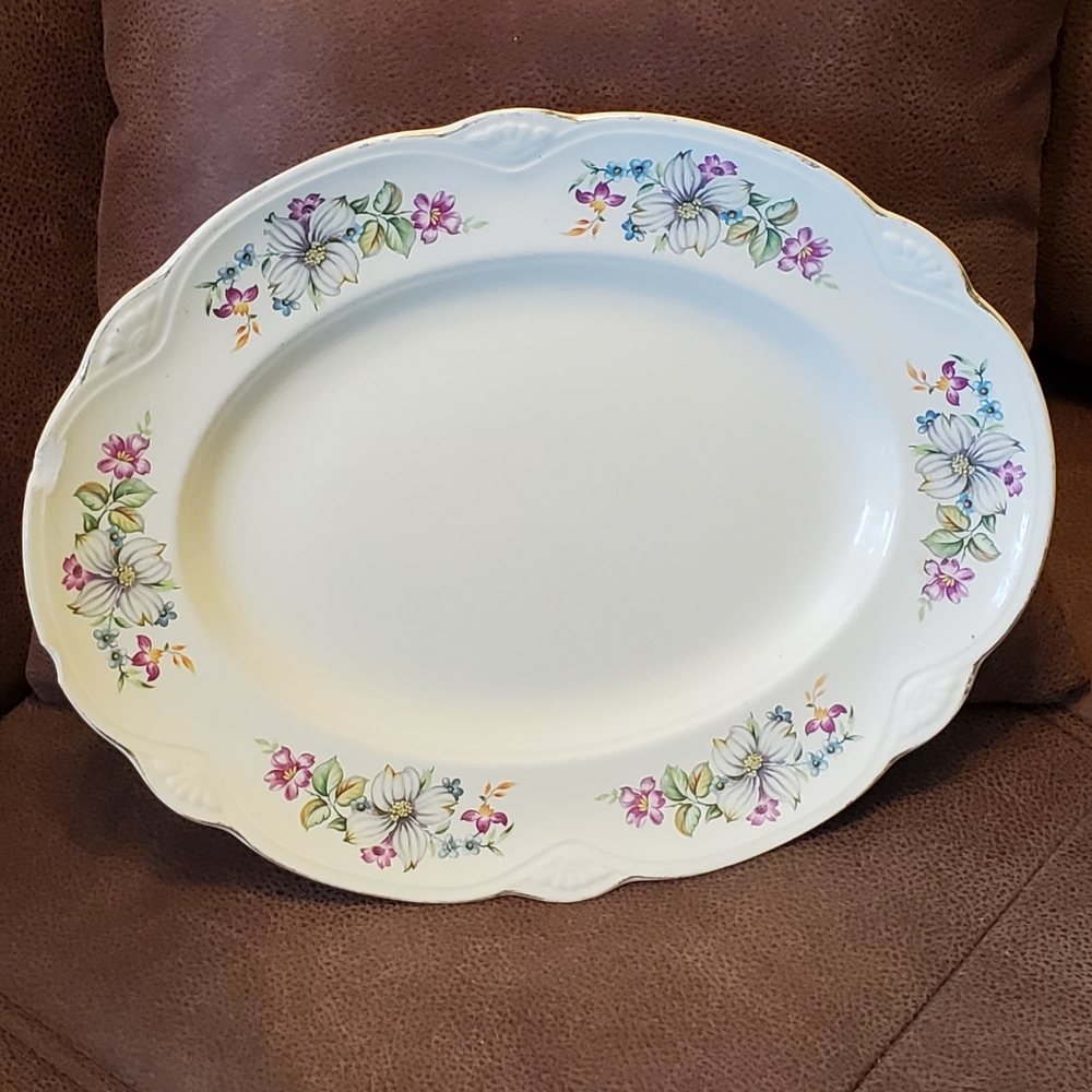 Homer Laughlin serving platter white with flowers 13.5 by 11 inches